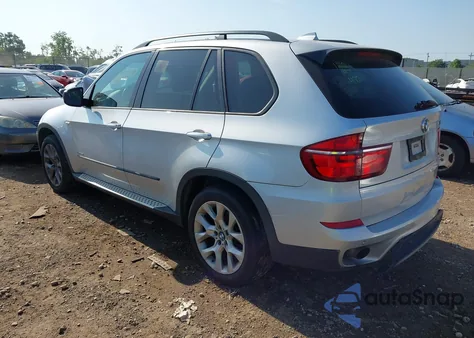2013 BMW X5 xDrive35I/xDrive35I Premium/xDrive35I Sport Activity z USA, uszkodzony, nr VIN 5UXZV4C53D0B00365
